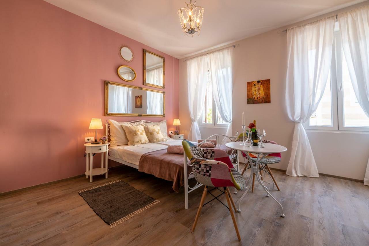 Old City Romantic Studios 3 Пула Экстерьер фото